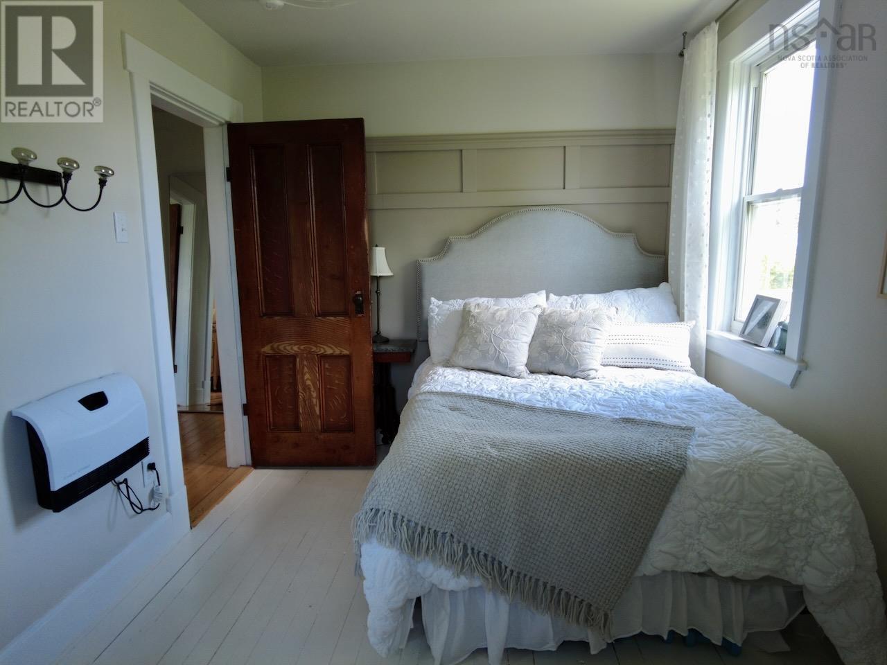 29 River Avenue - Image 38