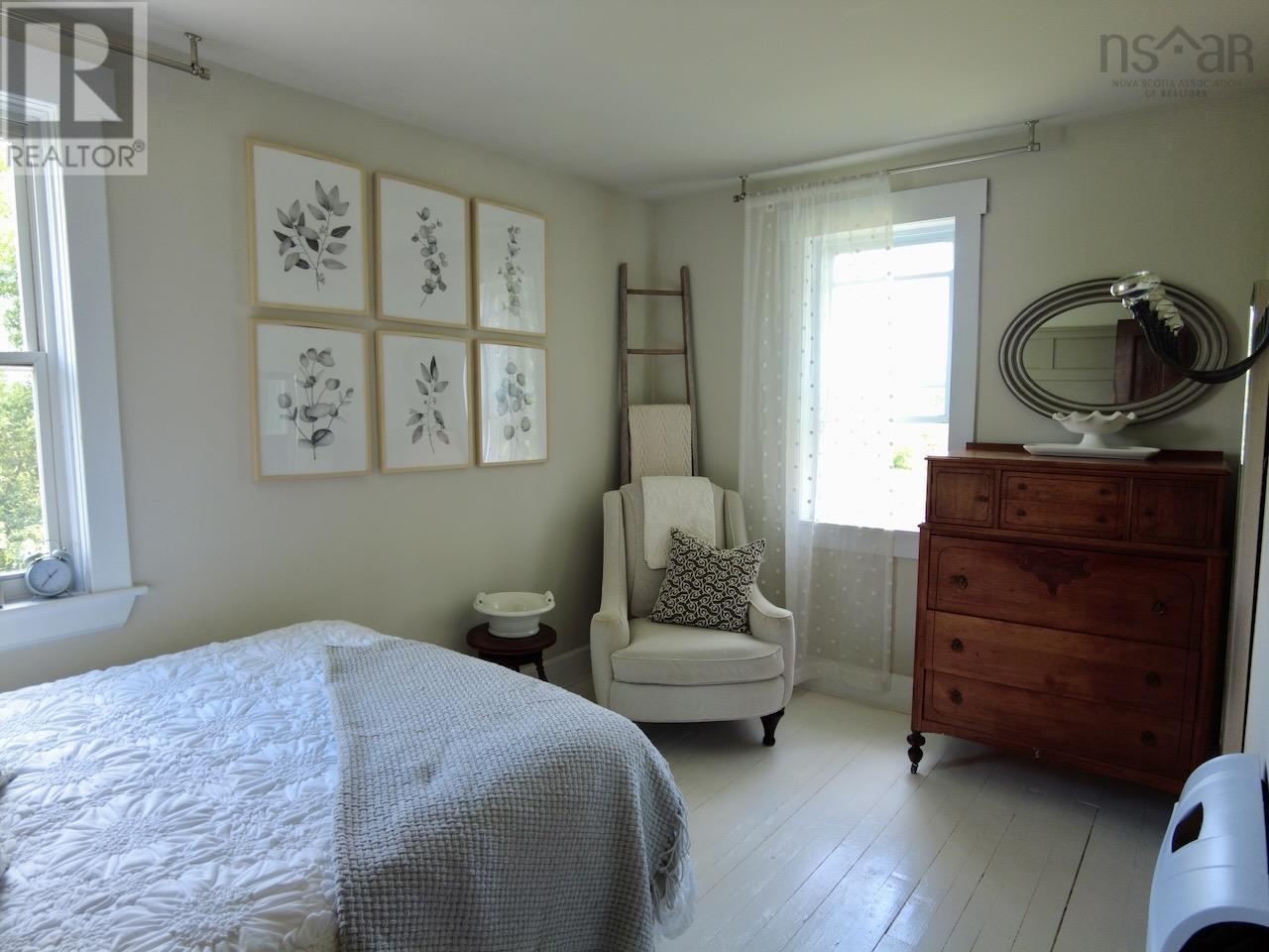 29 River Avenue - Image 37