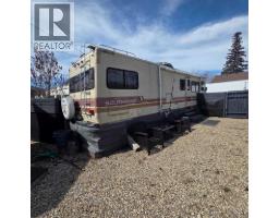 5015 8 Avenue, Edson, AB T7E1K6 Photo 44