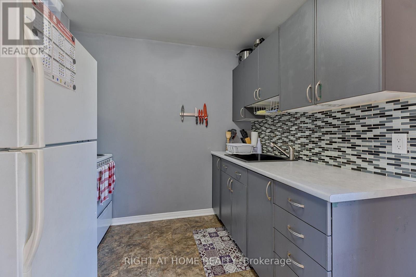 36 NORTHBROOK ROAD - 11