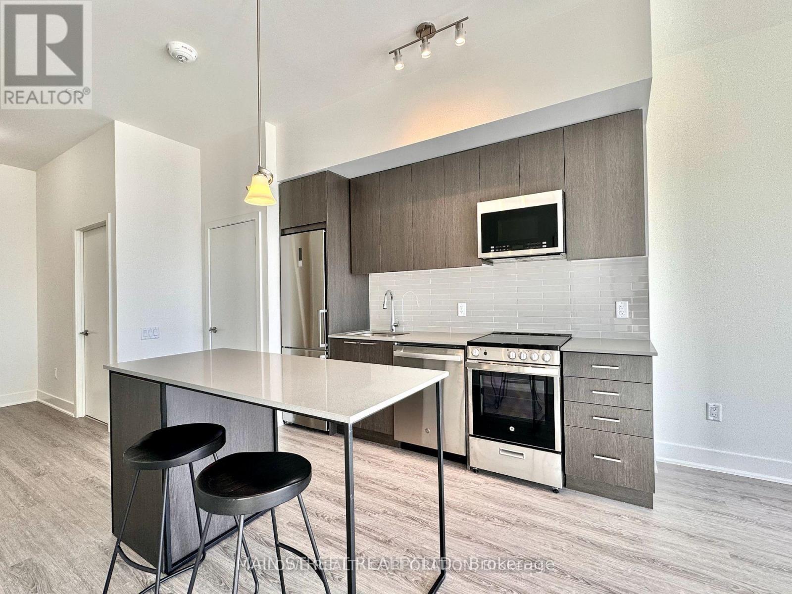 #PH06 185 DEERFIELD ROAD - 6