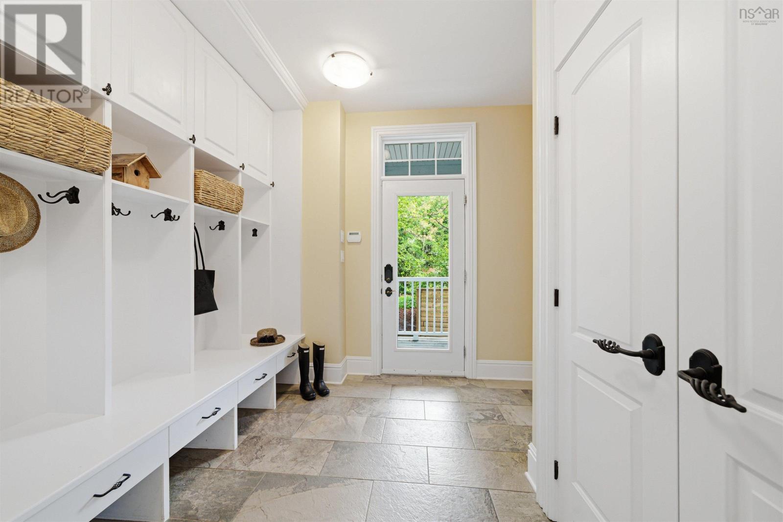 955 Winwick Road - 24