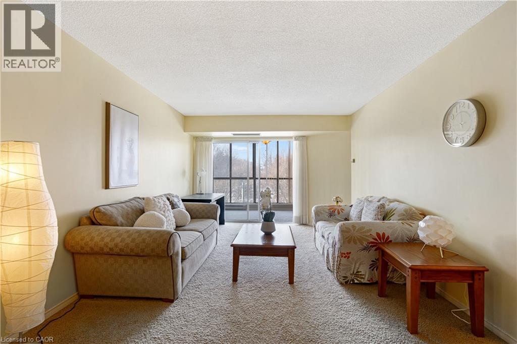 #608 265 WESTCOURT Place - 8