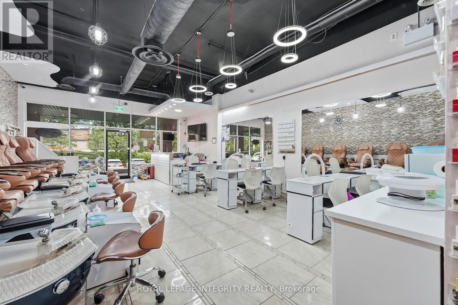 Business for Sale in Ottawa – 103 – 2446 BANK STREET, Ottawa – MLS# X13581566 - Image 14