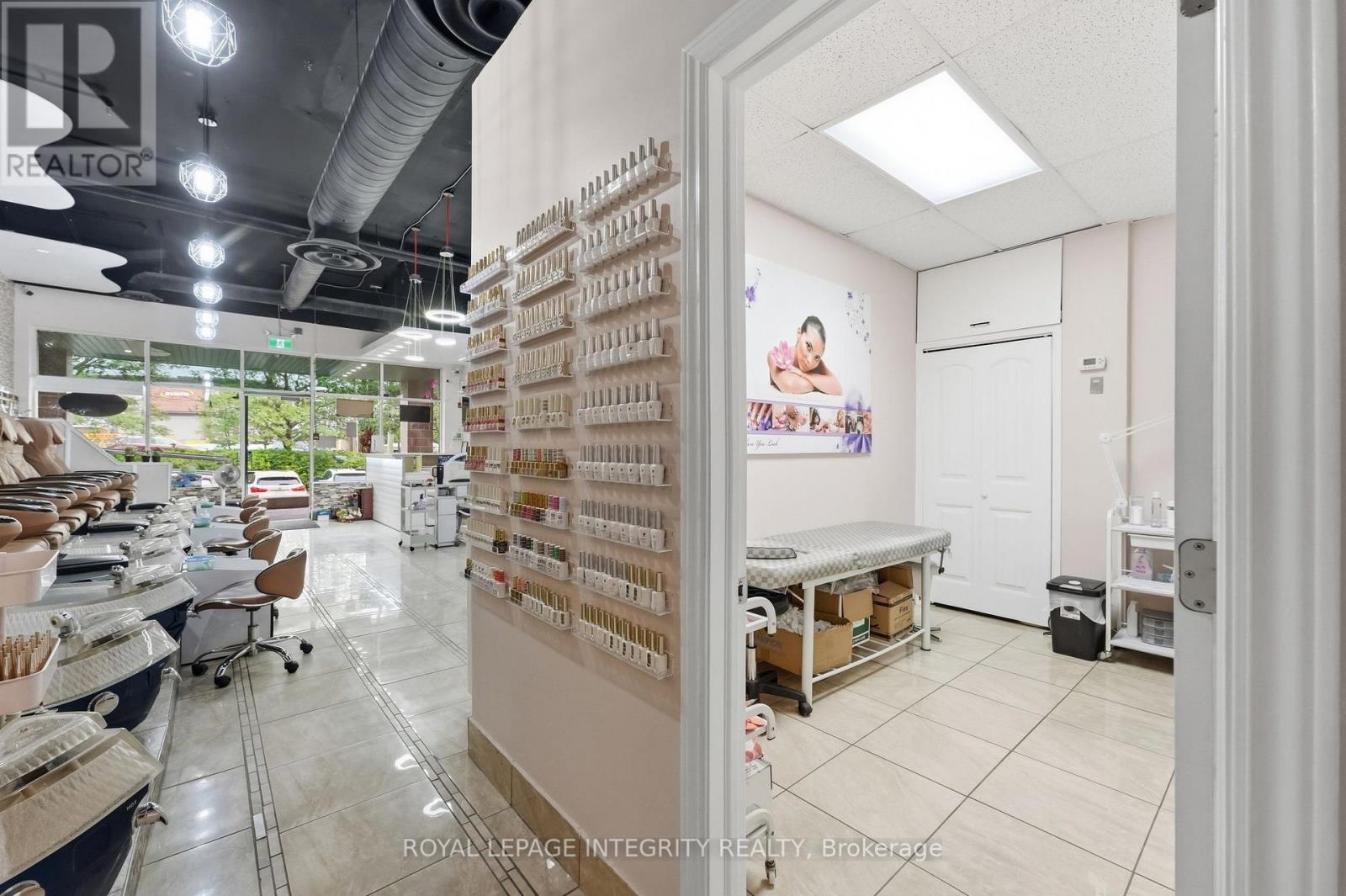 Business for Sale in Ottawa – 103 – 2446 BANK STREET, Ottawa – MLS# X13581566 - Image 26