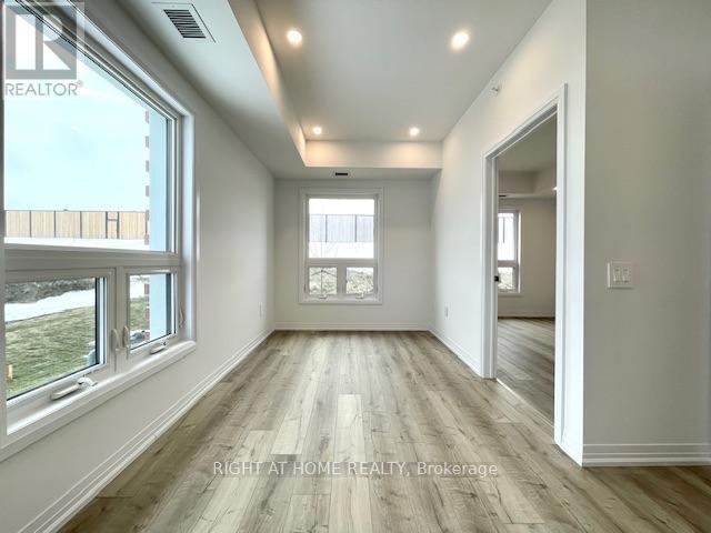 #102 15 KNEESHAW DRIVE - 8
