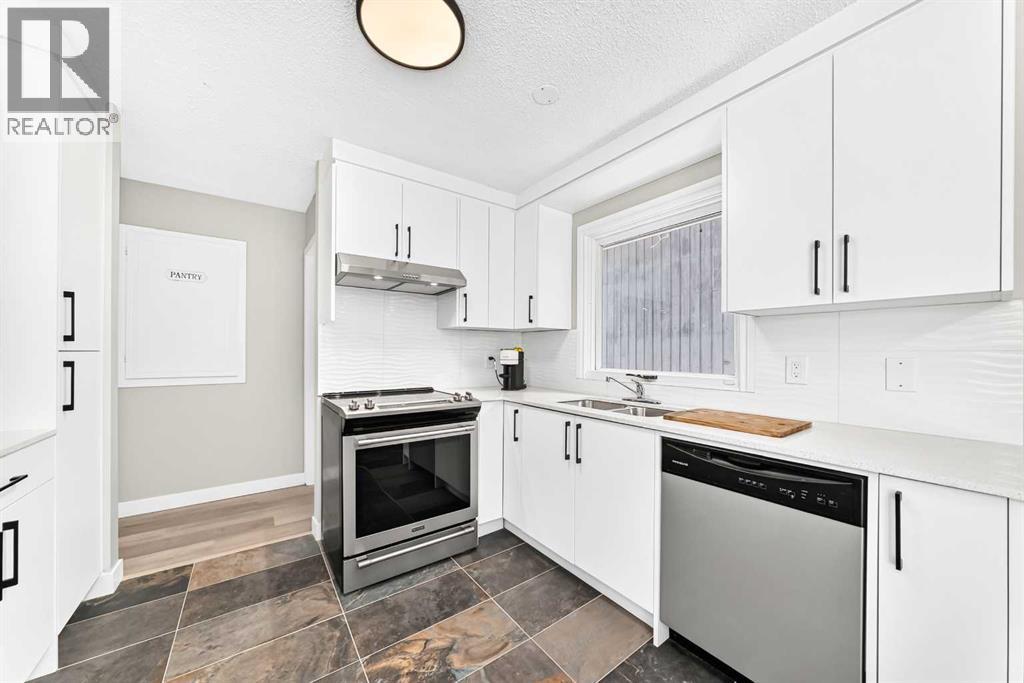114 Midcrest Crescent SE - 4