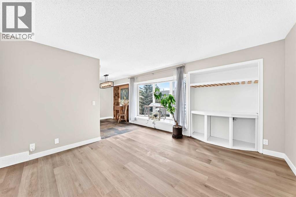 114 Midcrest Crescent SE - 13