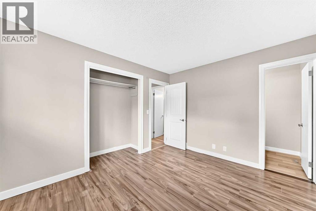 114 Midcrest Crescent SE - 21
