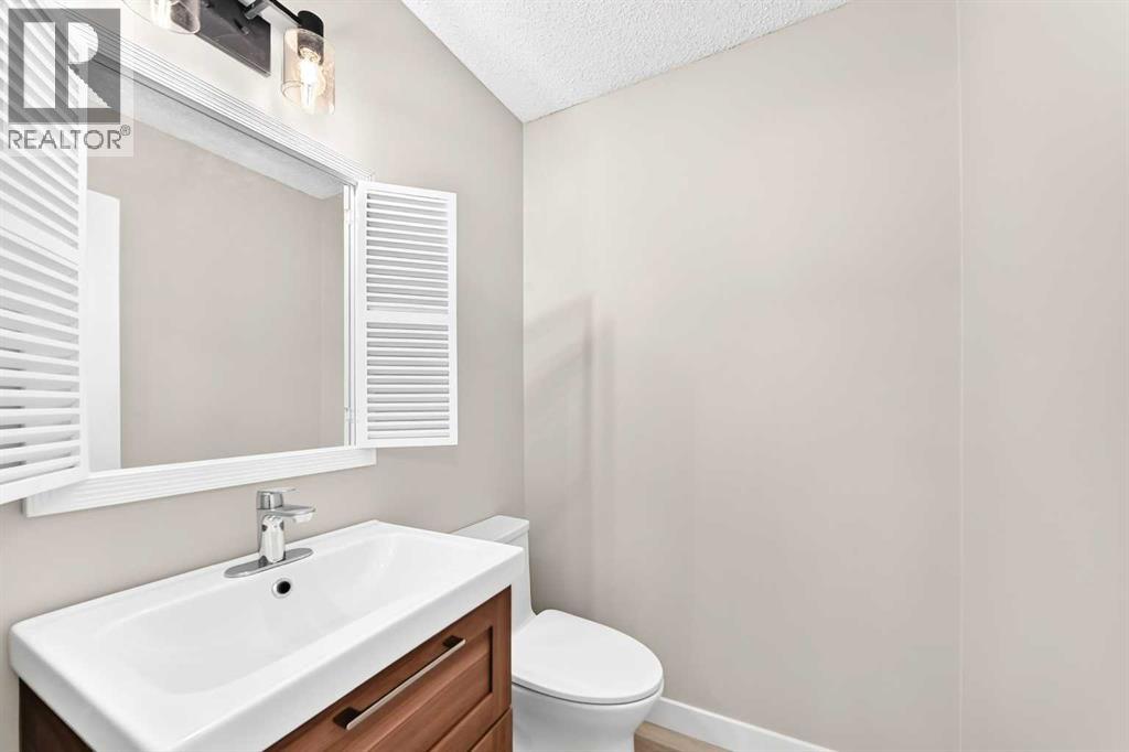 114 Midcrest Crescent SE - 22