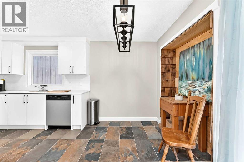 114 Midcrest Crescent SE - 9