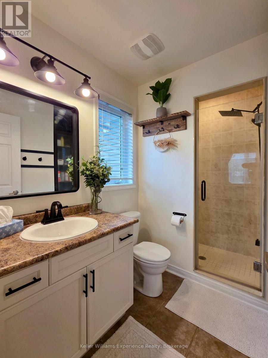 22 ROSEMEAD CLOSE - 22