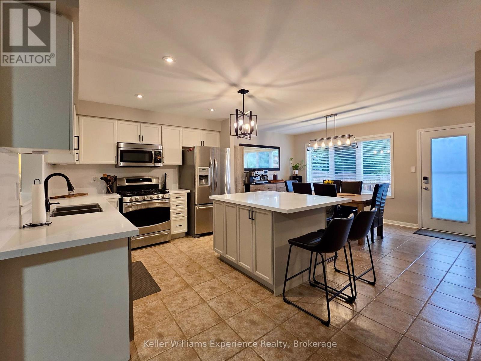 22 ROSEMEAD CLOSE - 13