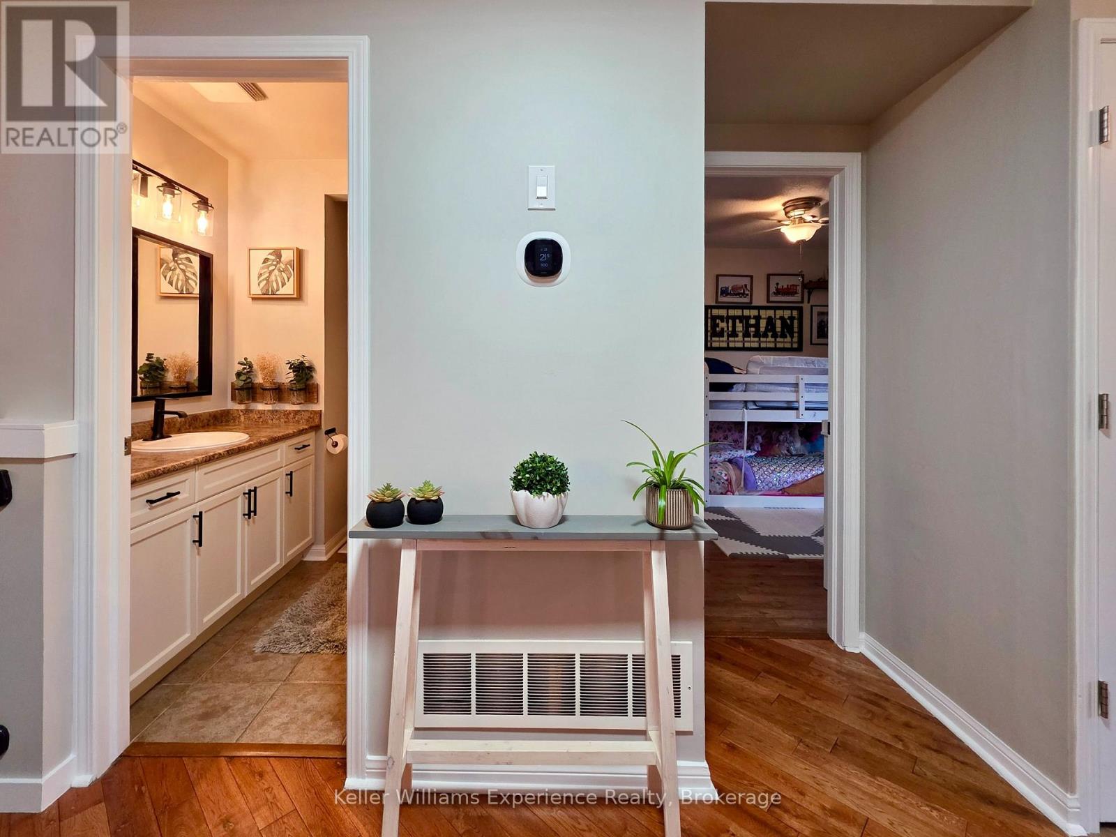 22 ROSEMEAD CLOSE - 26