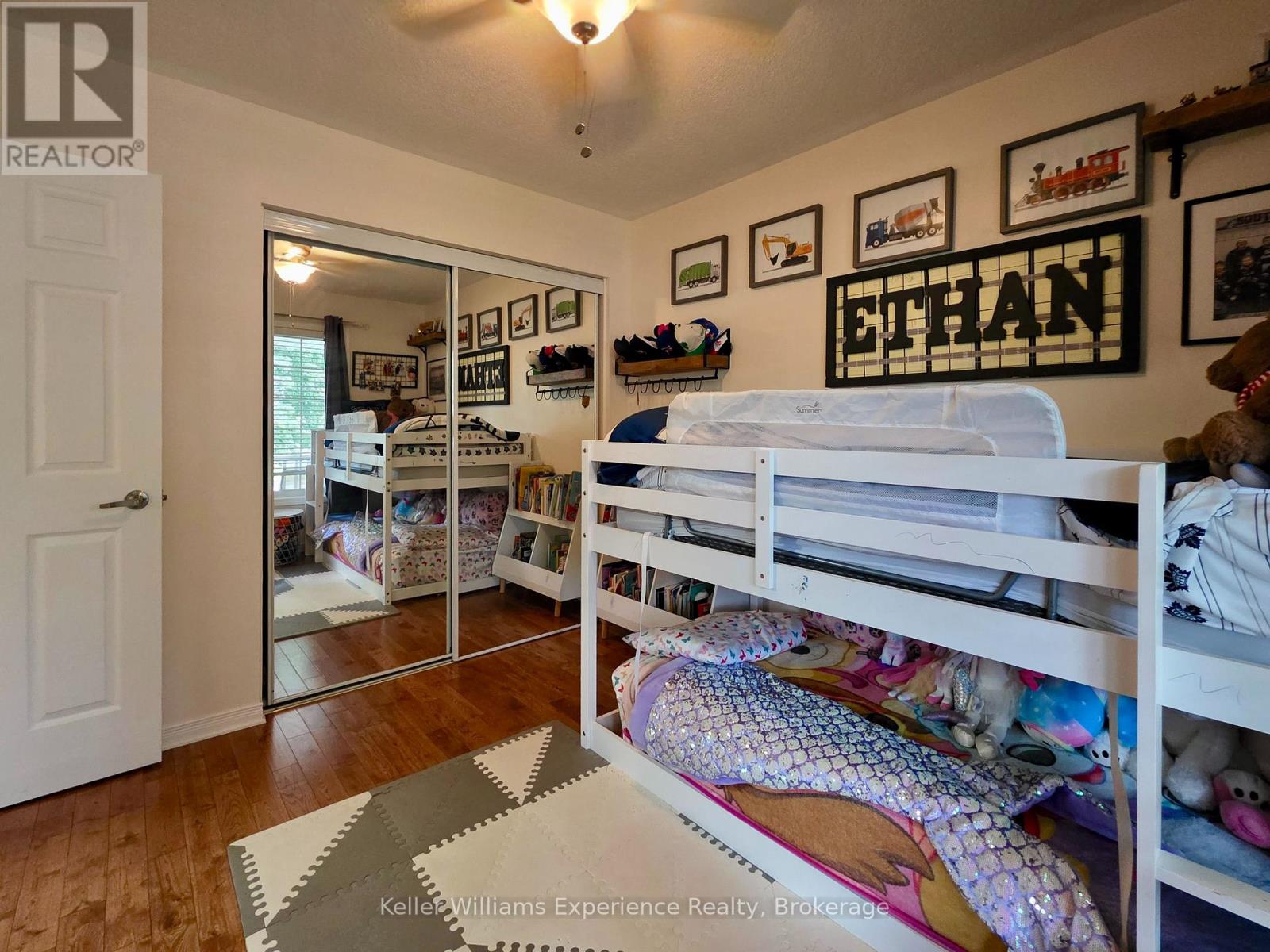 22 ROSEMEAD CLOSE - 25