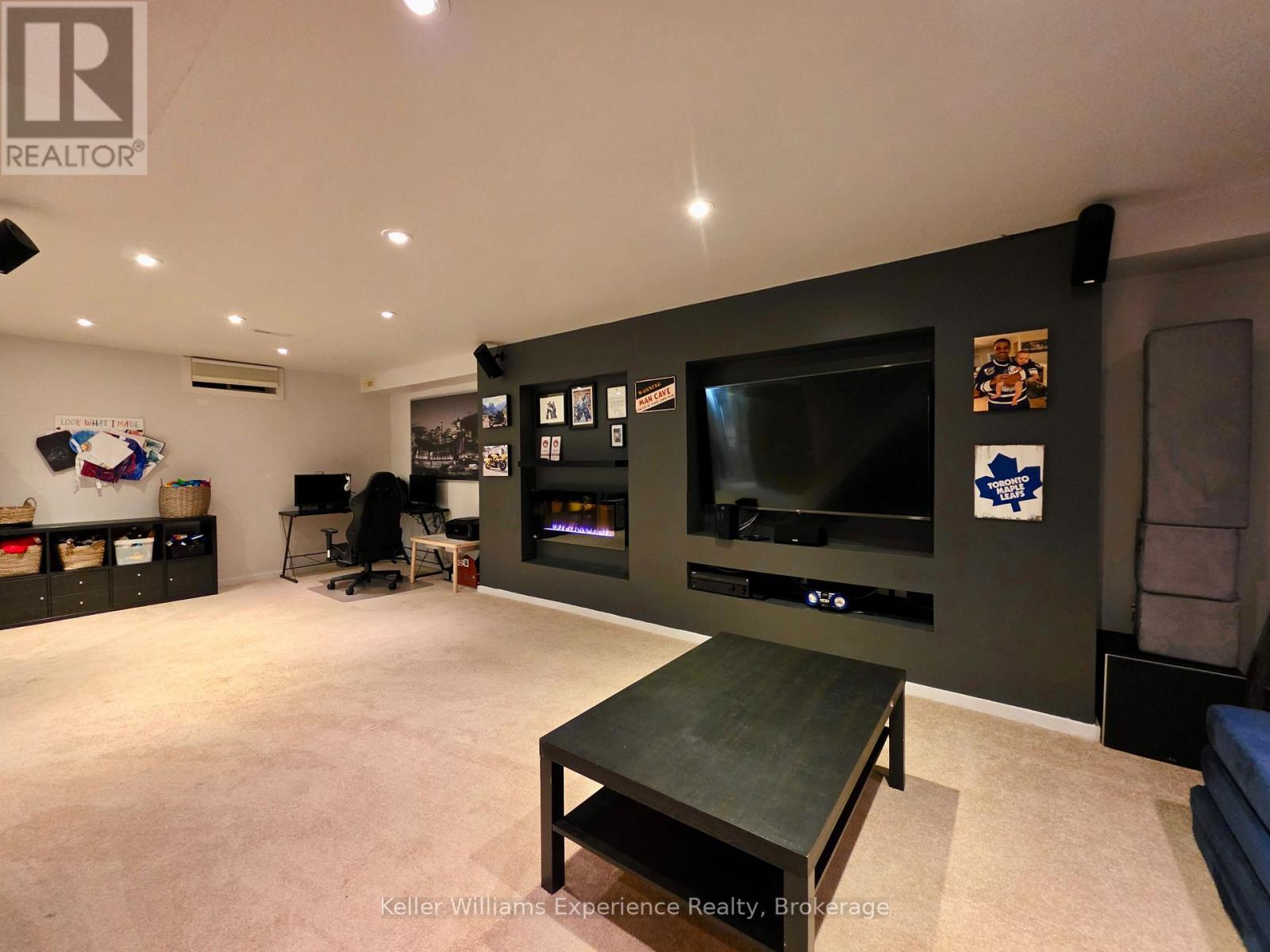 22 ROSEMEAD CLOSE - 34