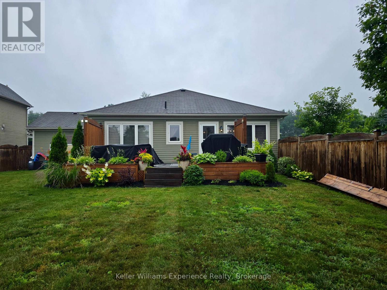 22 ROSEMEAD CLOSE - 45