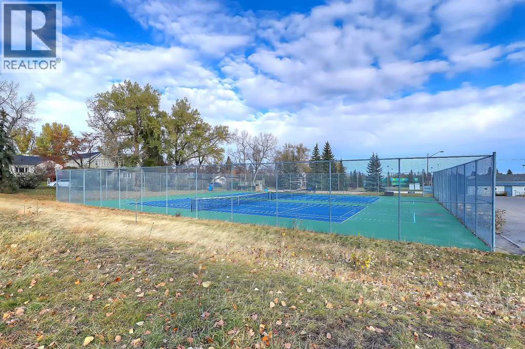 2031 30 Avenue SW - Image 42
