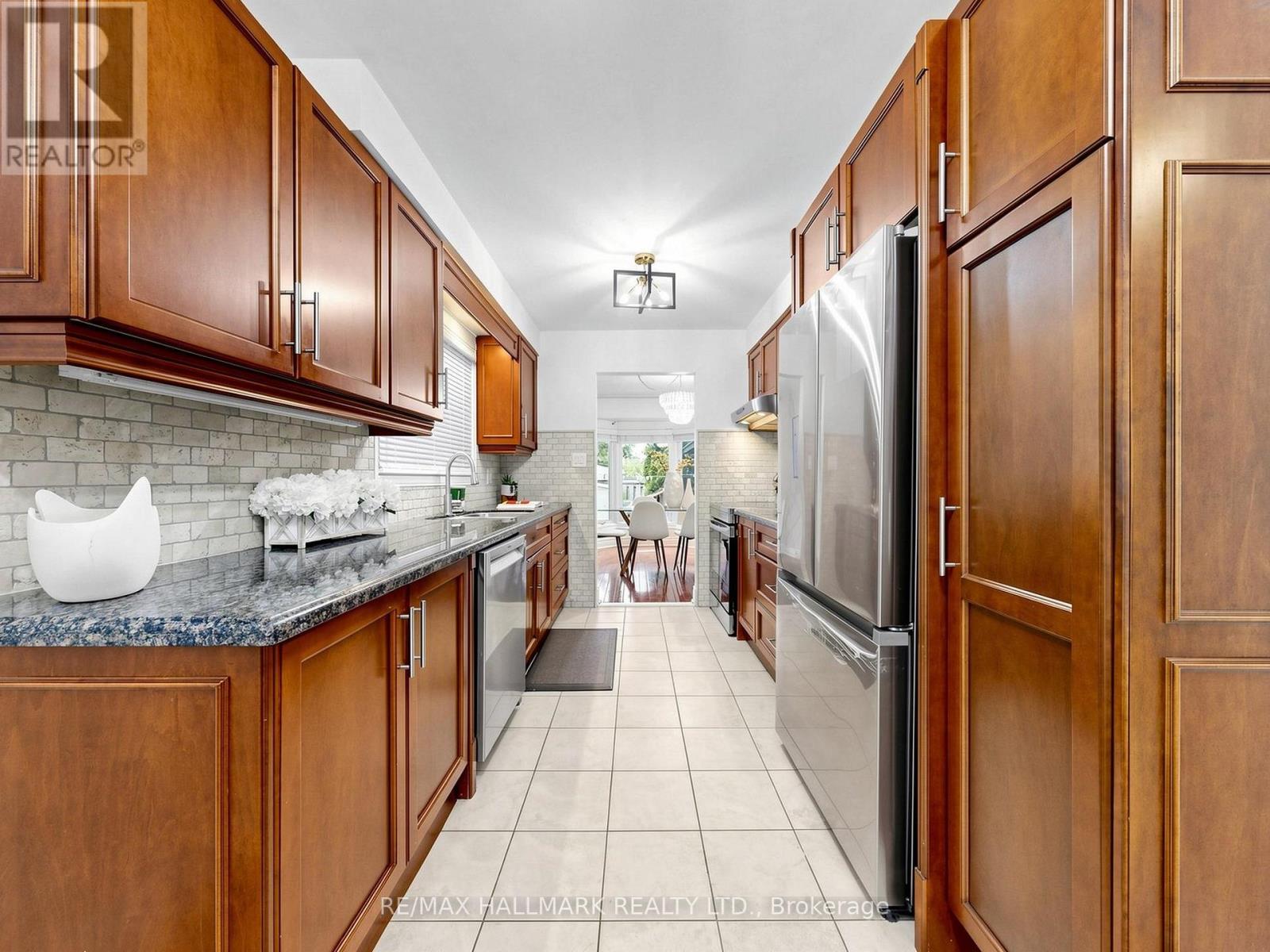 472 BROWNRIDGE DRIVE - 12
