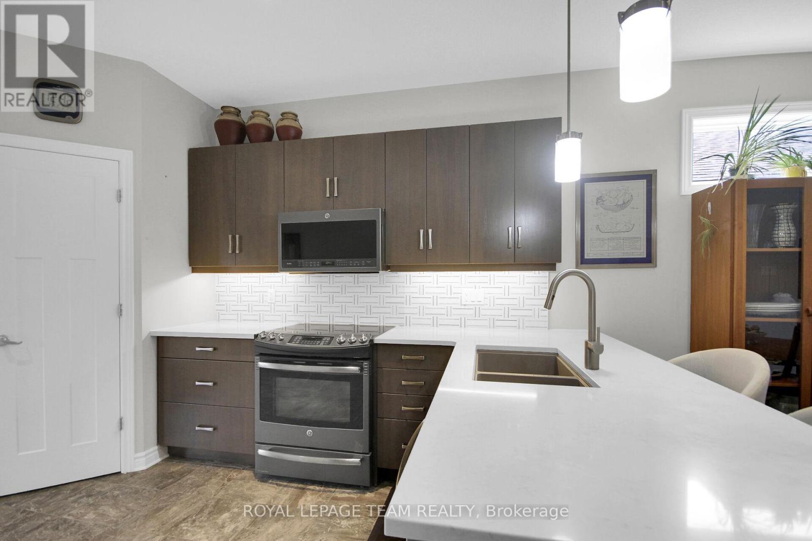 219 MCKENNY STREET - 19