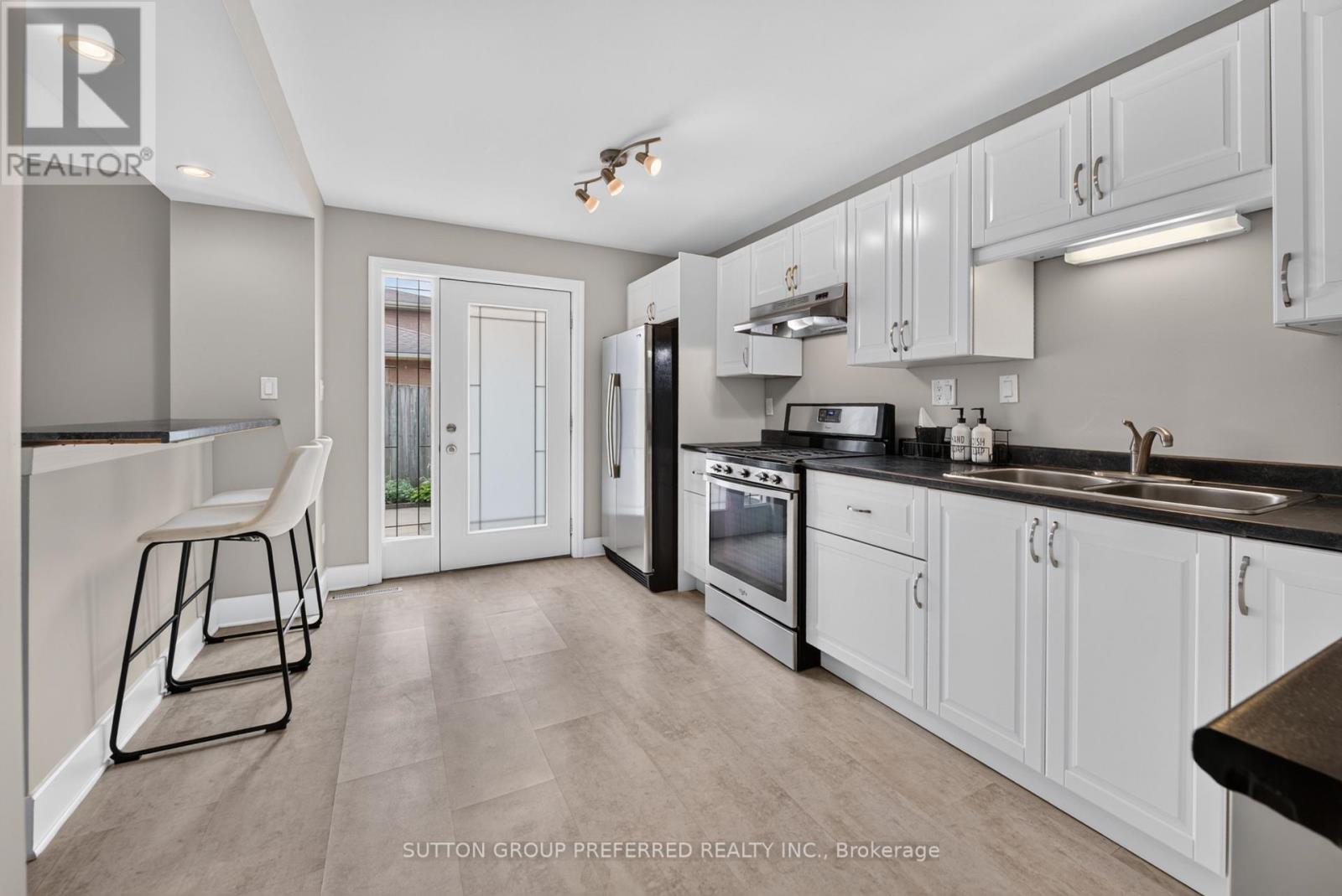 1271 NORMAN (UNIT B) AVENUE - 16