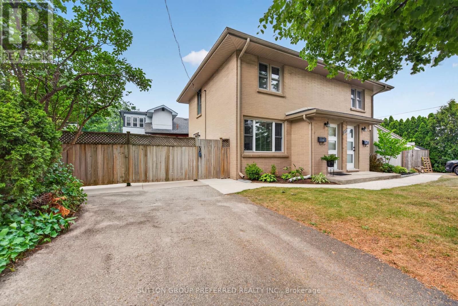 1271 NORMAN (UNIT B) AVENUE - 2