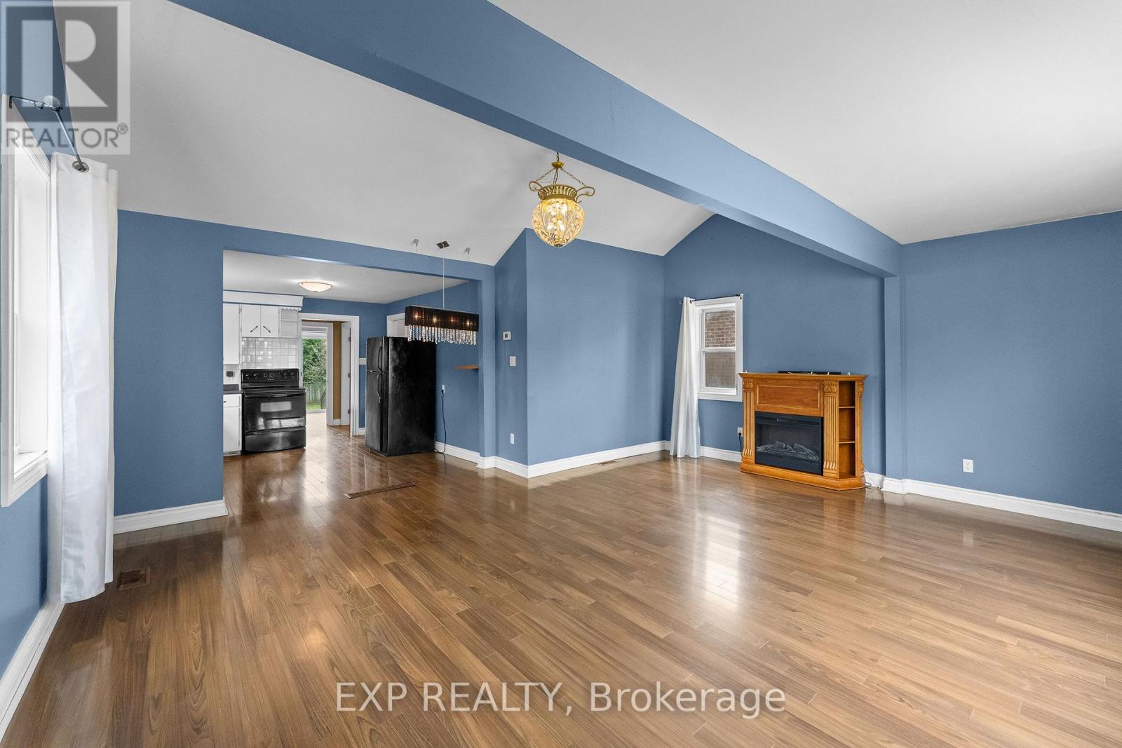 6344 ASH STREET - 4