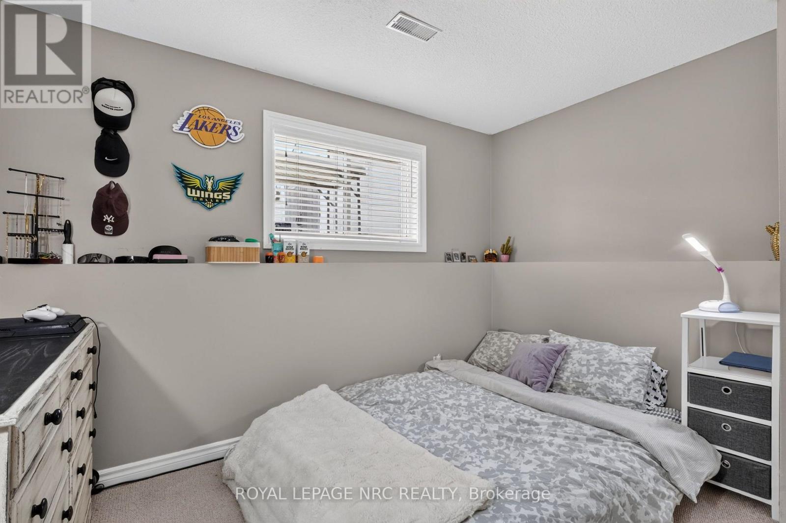 3584 CARVER STREET - Image 24