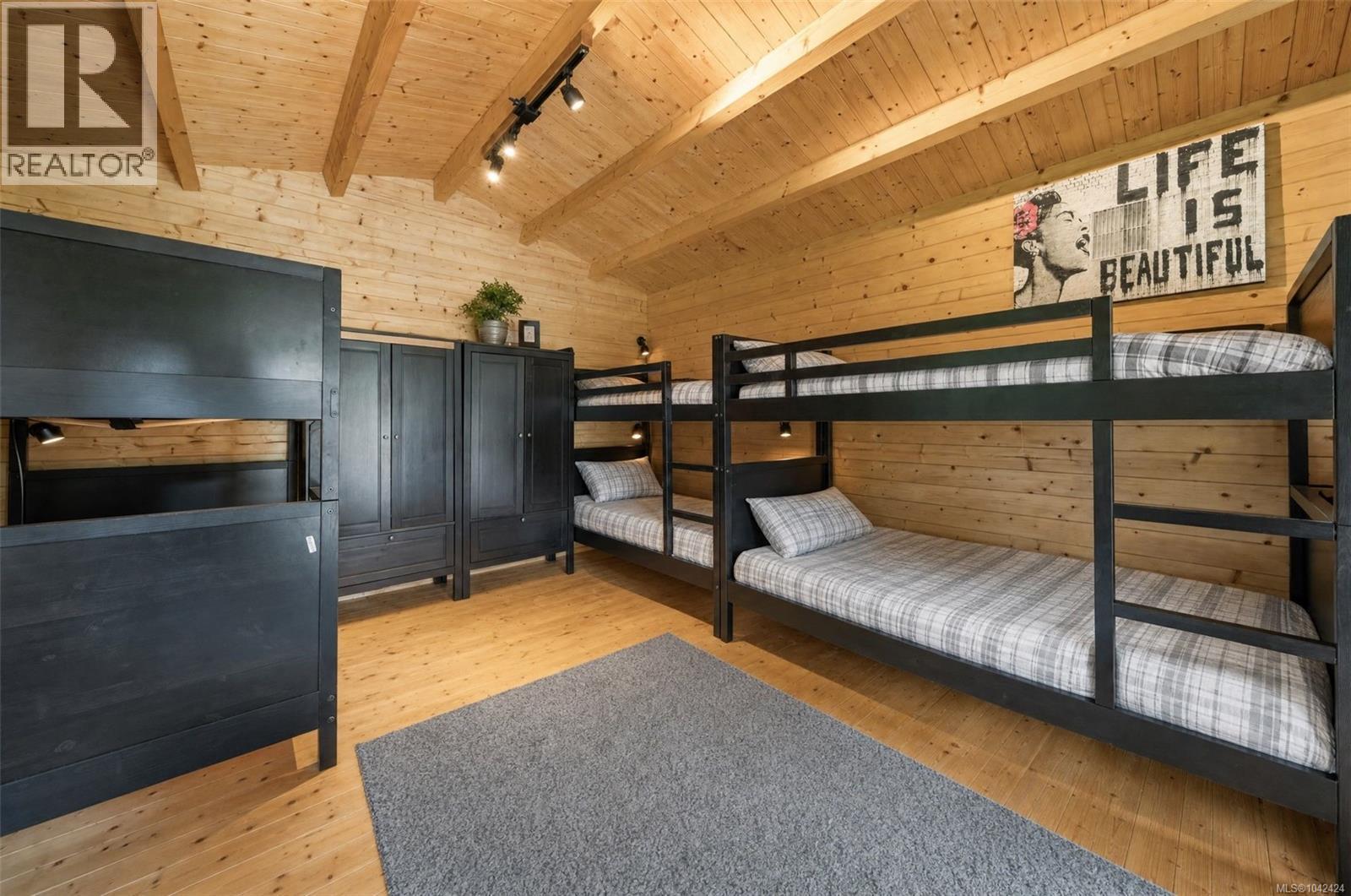 8256 Sa-Seen-Os Cres - 21