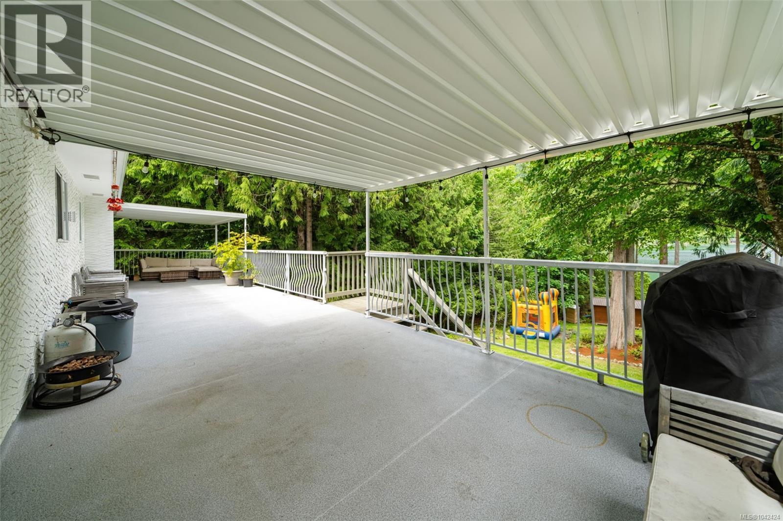 8256 Sa-Seen-Os Cres - 33