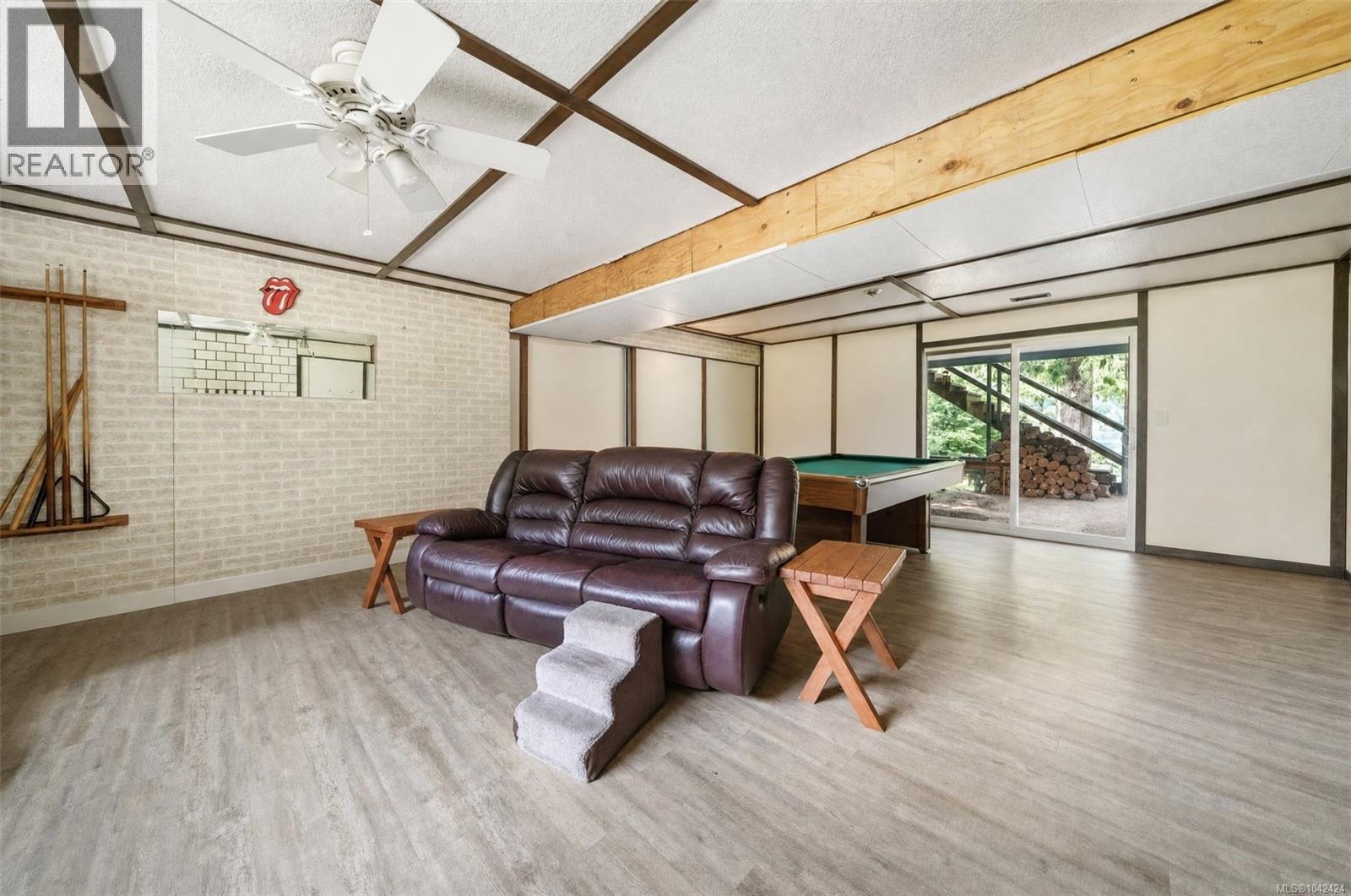 8256 Sa-Seen-Os Cres - 56