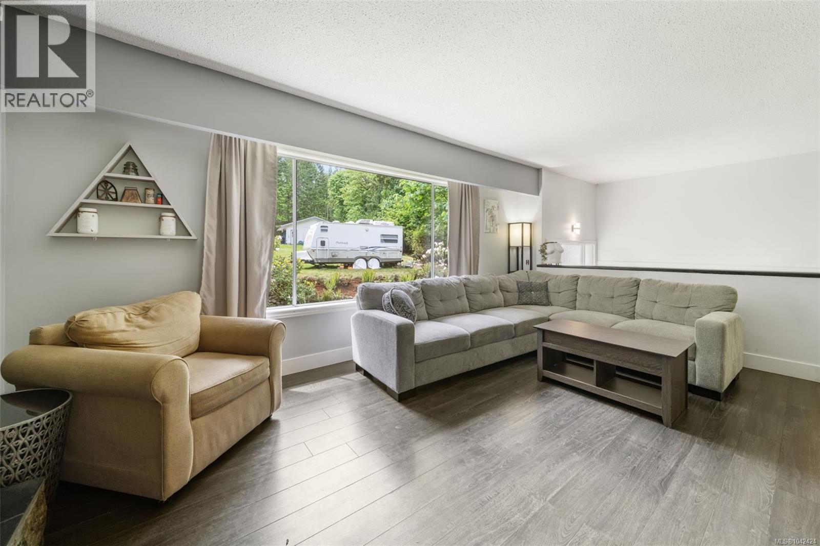 8256 Sa-Seen-Os Cres - 42