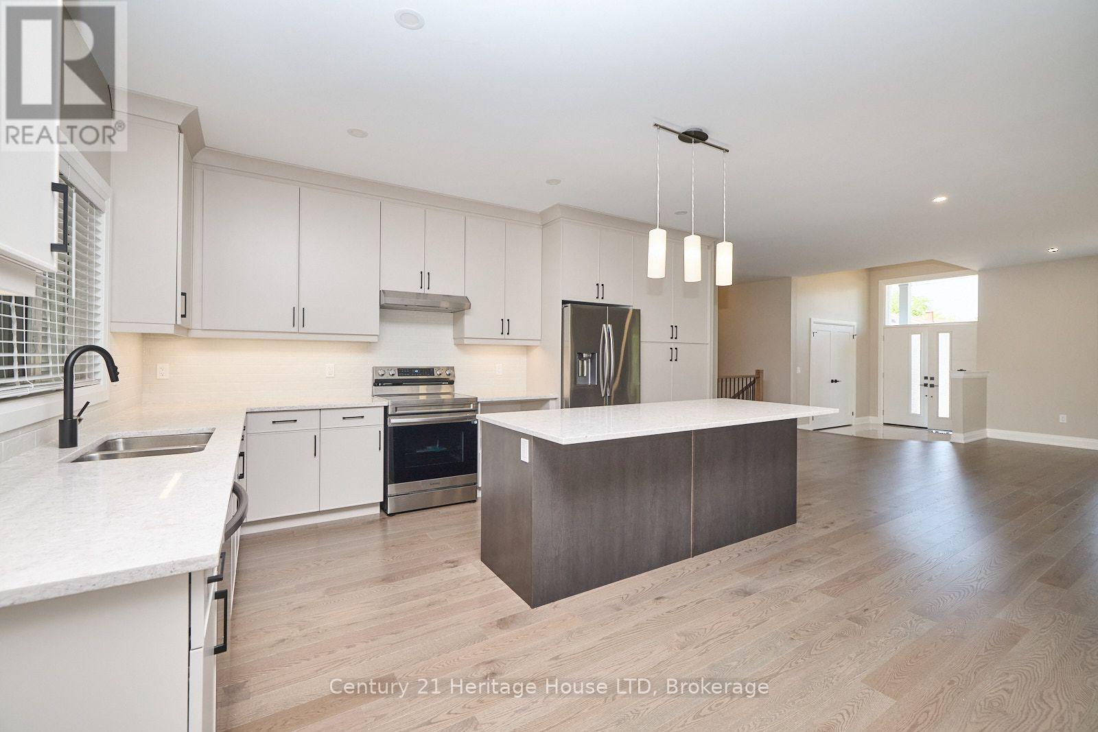 336 SUGARLOAF STREET - Image 13