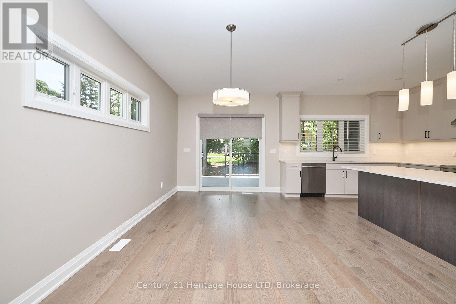 336 SUGARLOAF STREET - Image 16