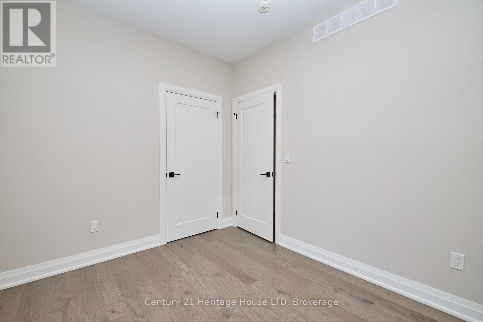 336 SUGARLOAF STREET - Image 25