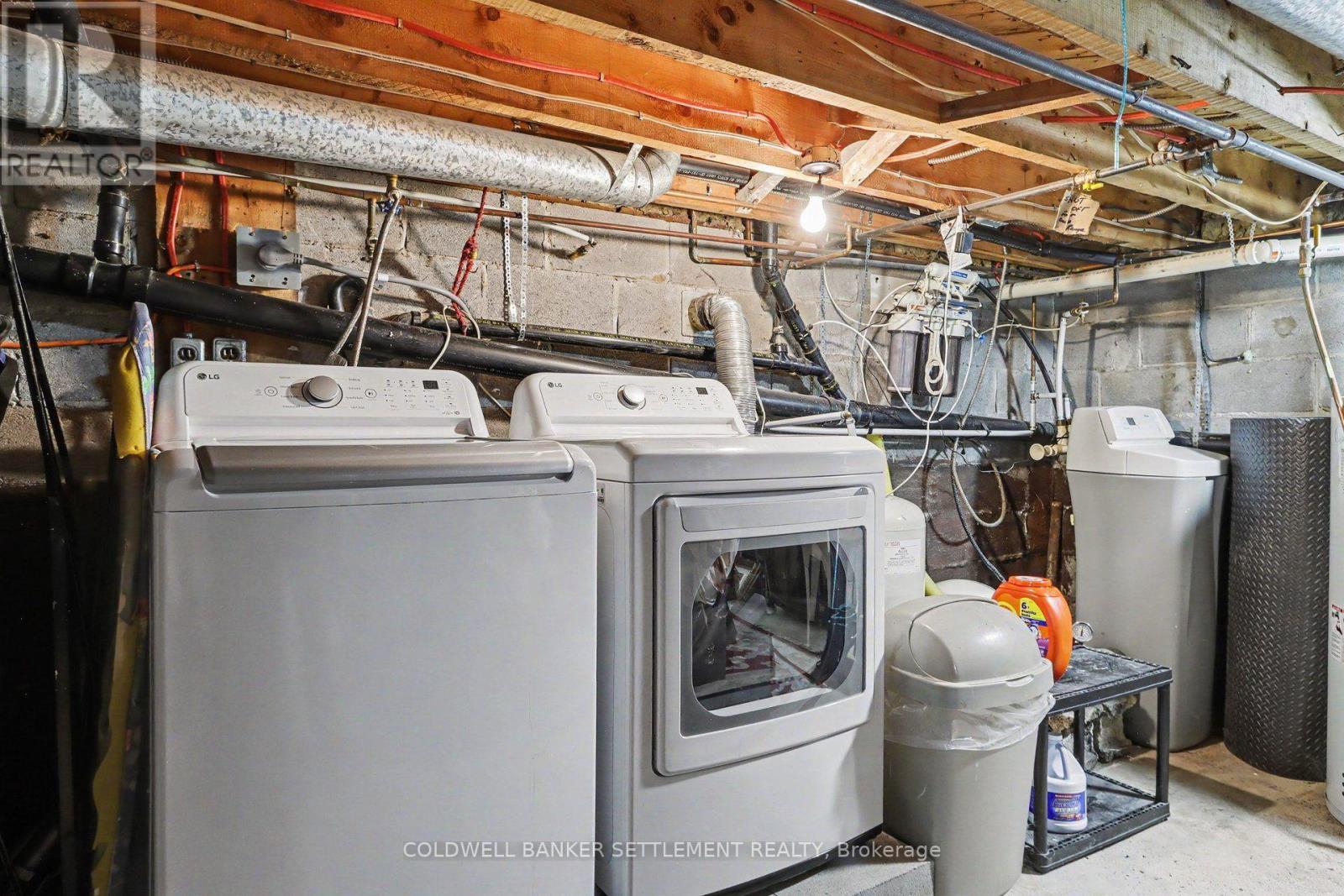 6411 43 HIGHWAY - Image 27
