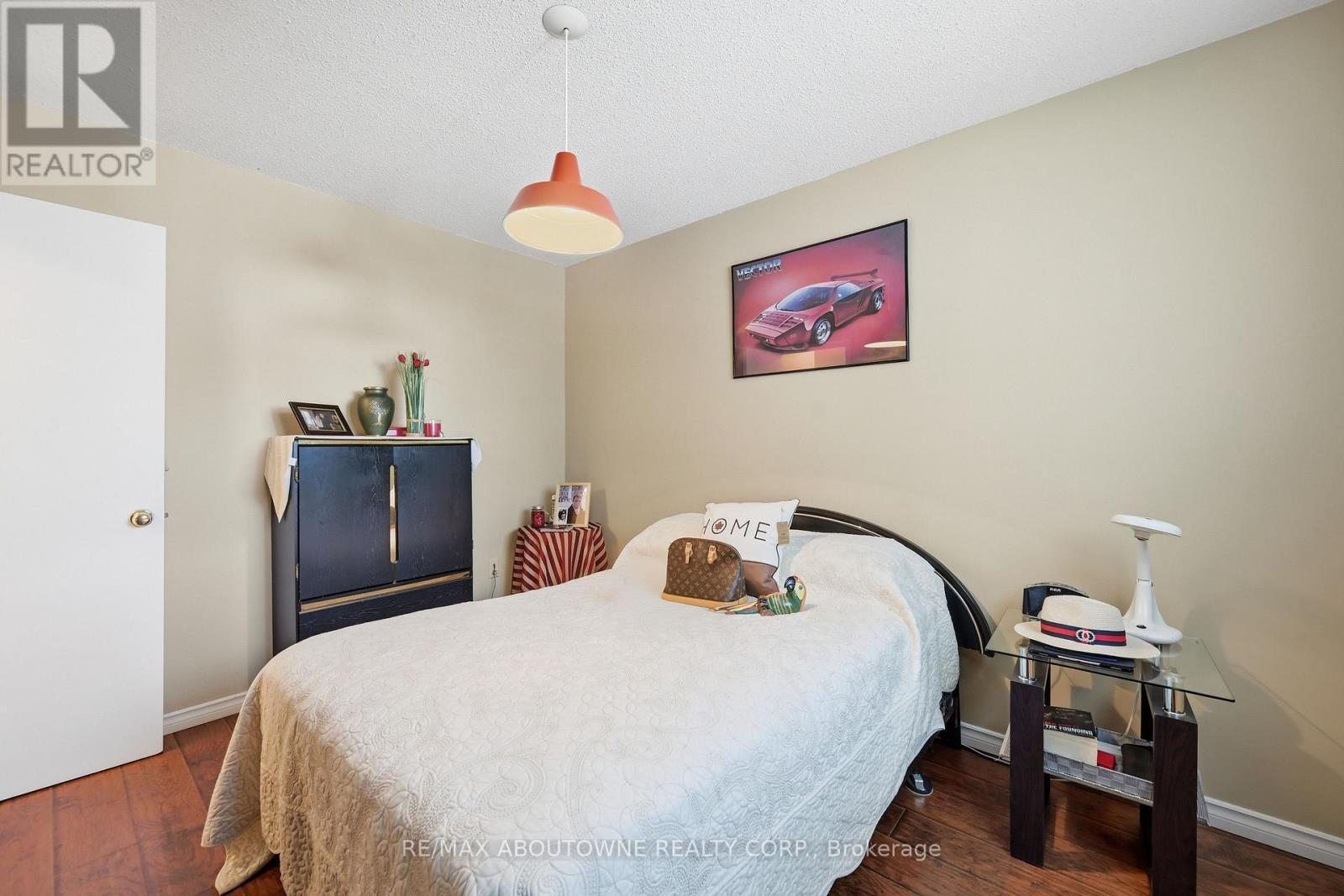 2339 GILLINGHAM DRIVE - 20