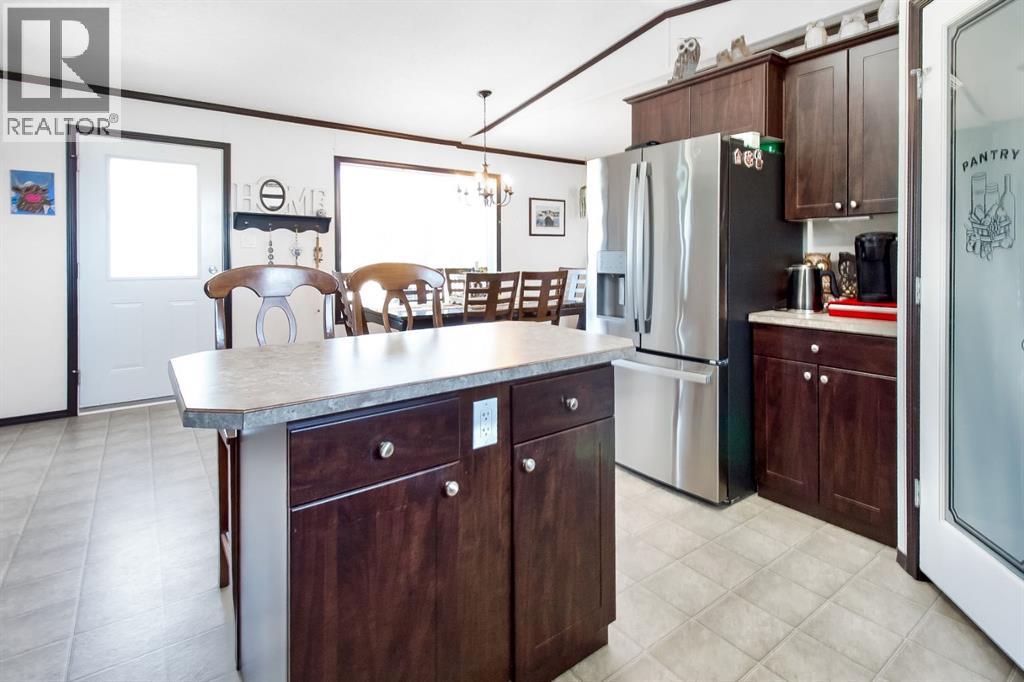 327 3 Street - Image 11
