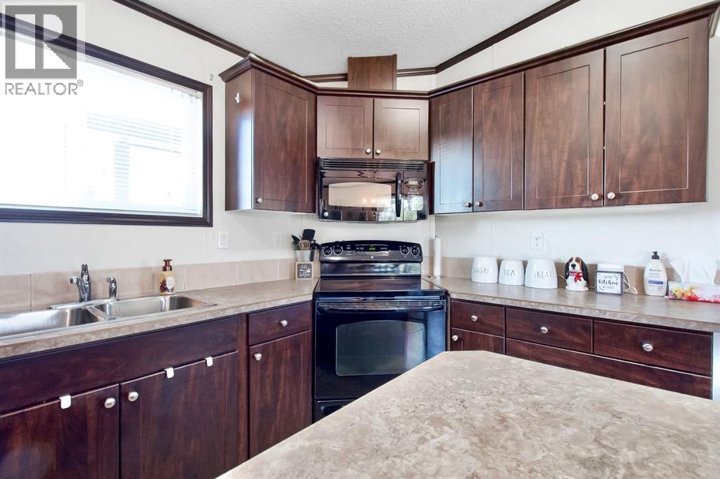 327 3 Street - Image 13