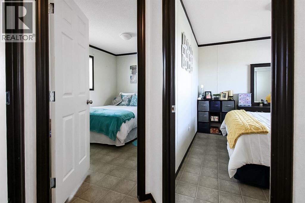 327 3 Street - Image 21