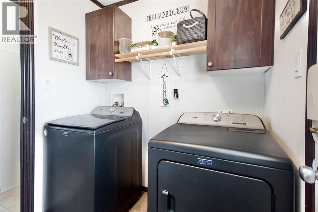 327 3 Street - Image 32