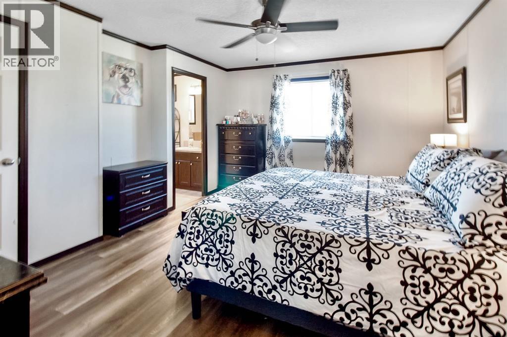327 3 Street - Image 33