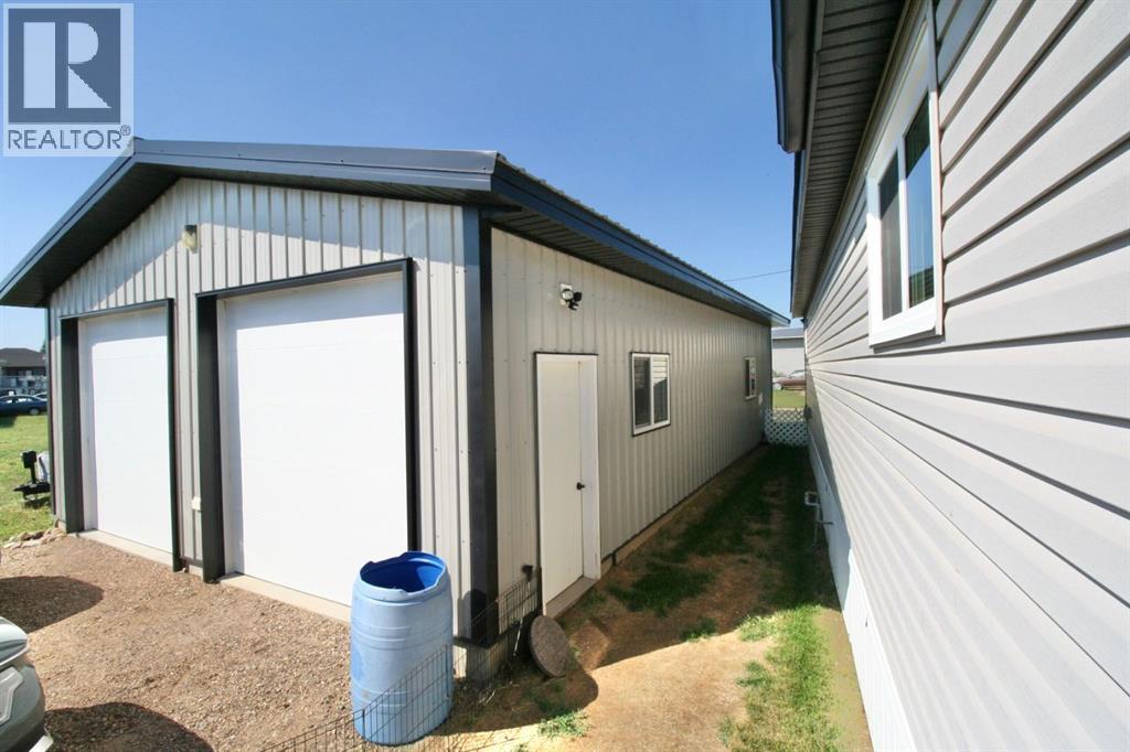327 3 Street - Image 39