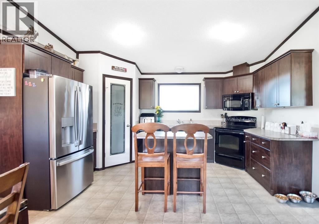 327 3 Street - Image 4