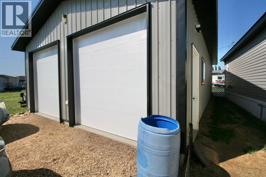 327 3 Street - Image 40