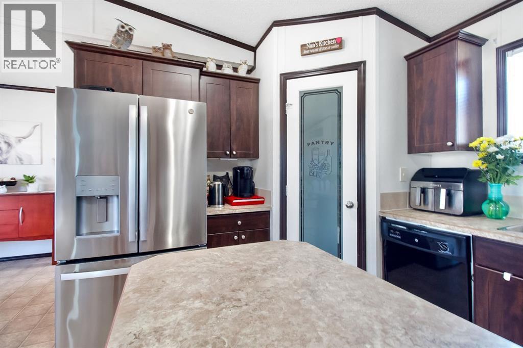 327 3 Street - Image 5