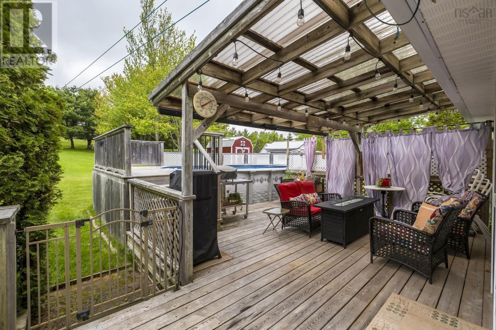 258 Falmouth Dyke Road - 15