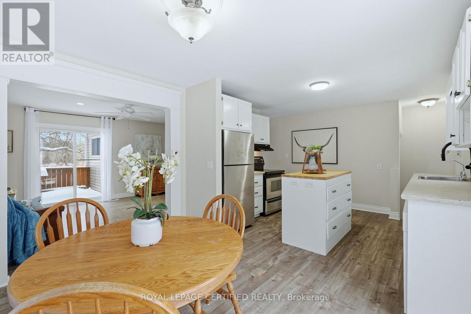 883 7TH AVENUE - 12