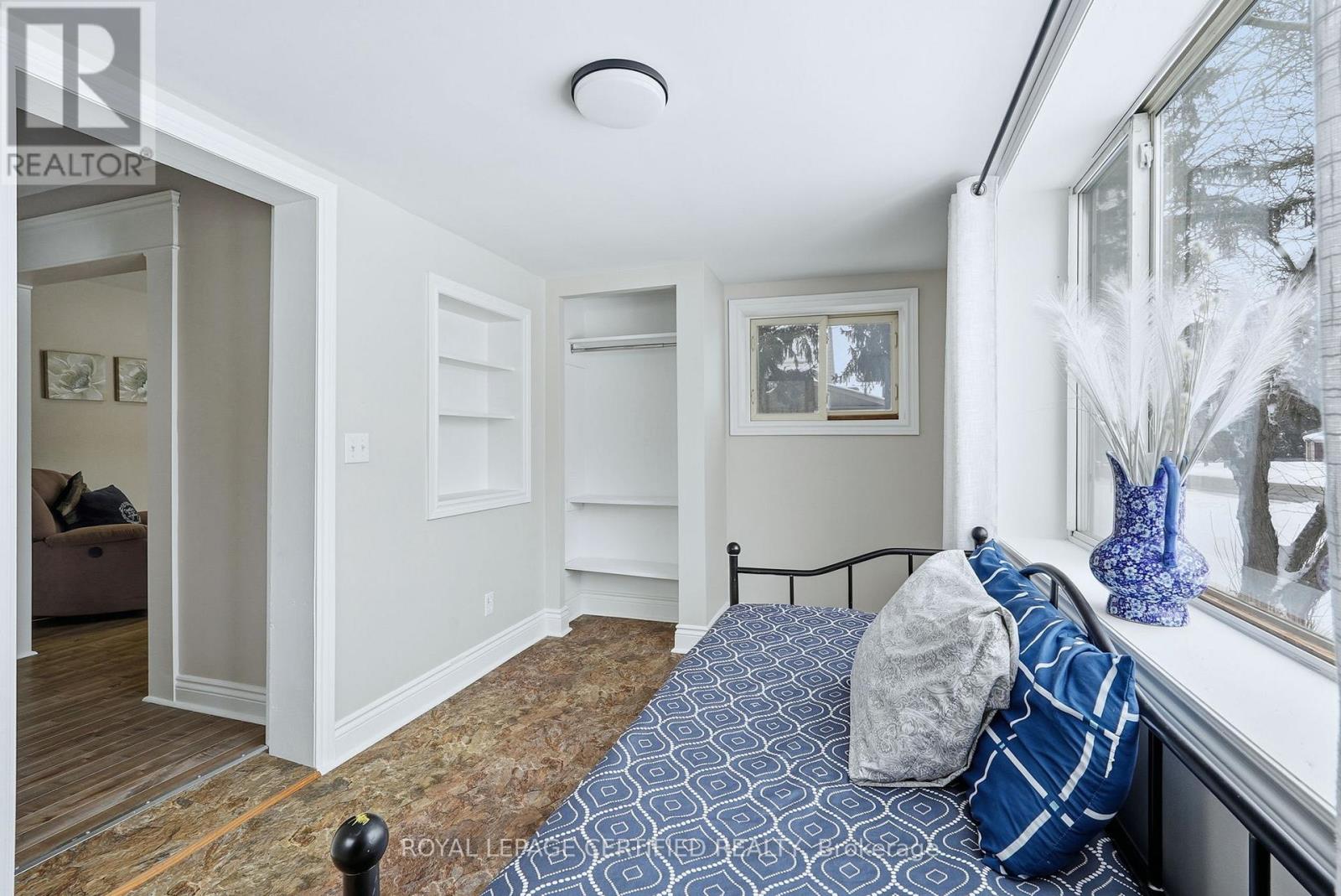 883 7TH AVENUE - 20
