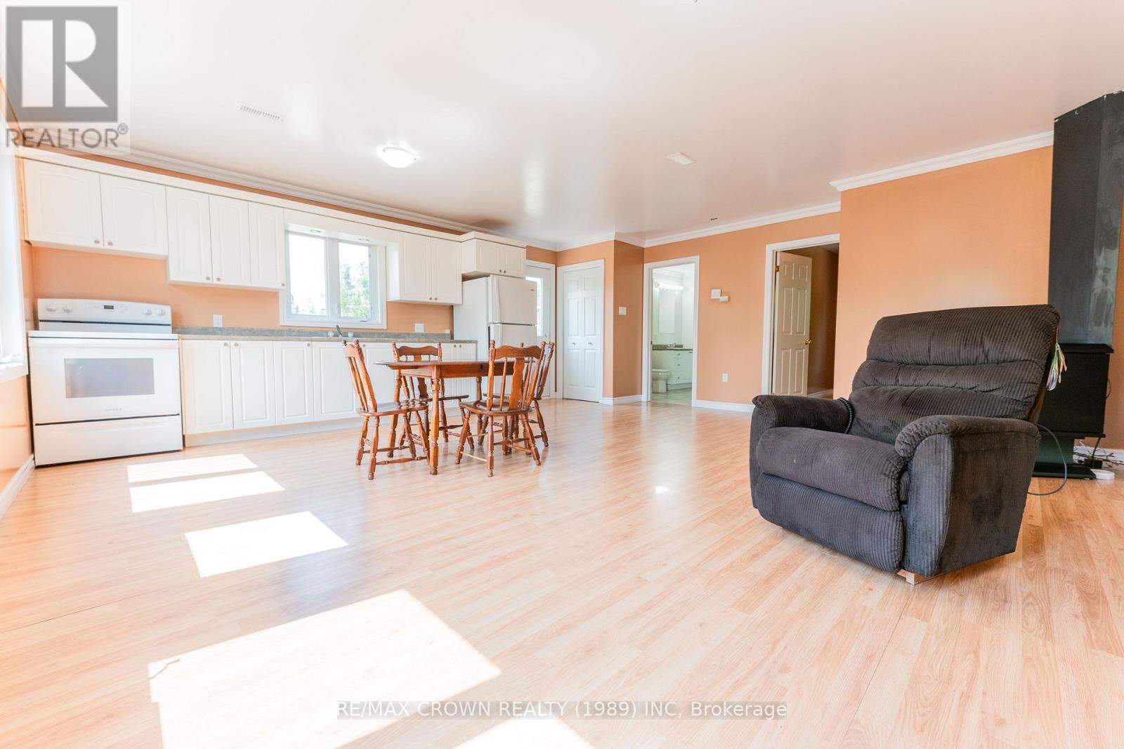 #MOONBEAM 200 LEFEBVRE PENINSULA ROAD - 9